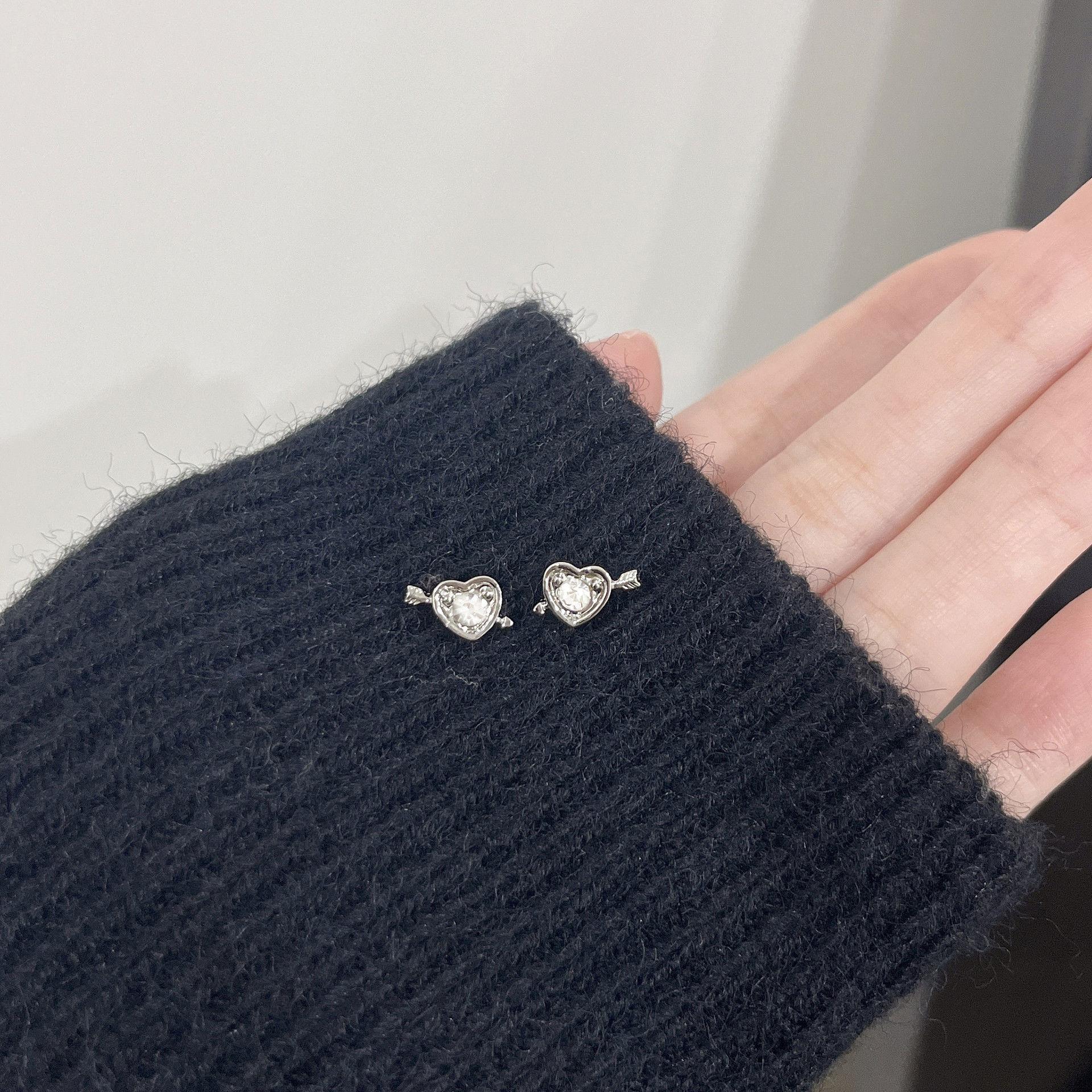 Белые Серьги-гвоздики Красная Любовь в стиле Анкара Персонализированные Геометрические Серьги с Леопардовым Принтом Сладкий Крутой Стиль Серьги