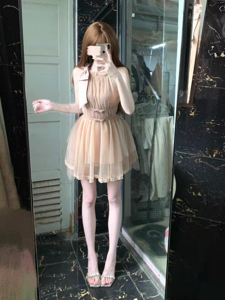 slightly drunk, pure desire to show the figure A-word short skirt irregular hem dress exquisite summer super beautiful sleeveless skirt