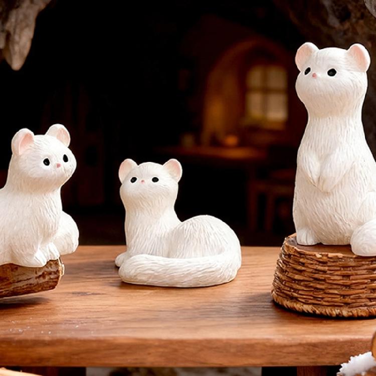 Small Scene Animal Figure Set of 3 for Desktop and Shelf Styling, Three Pose Display Accent for Windowsill Placement and Home Corner