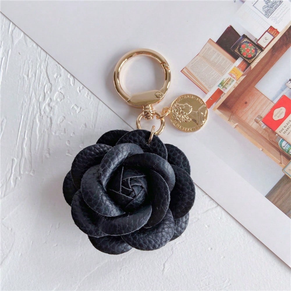 Fashionable Car Keychain Cute Flower Backpack Pendant Accessory Personalized Keychain Ring