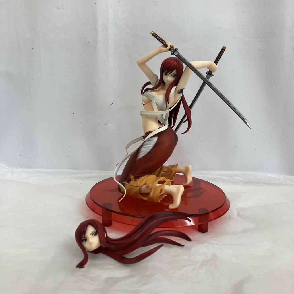 [USED] HF8225 Fairy Tail Erza Scarlet Hakama ver. Figure