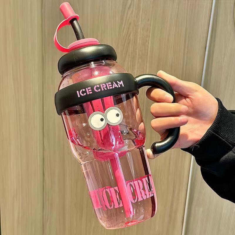 Hello Kitty 1300ml Large Plastic Straw Cup