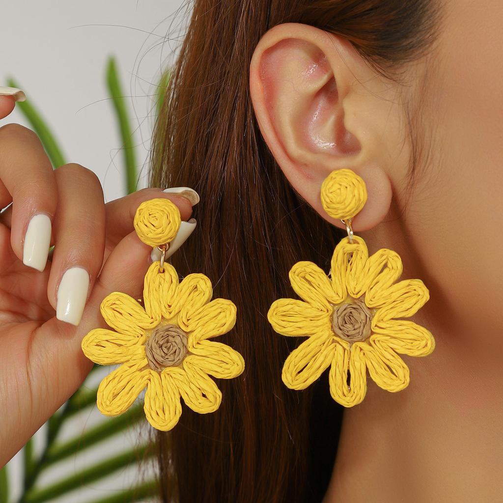 European and American new summer vacation style flower earrings bohemian style stud earrings hand-woven raffia earrings women