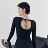 Huit Back Hole Point Crop Langarm-T-Shirt Htwtl2k01t