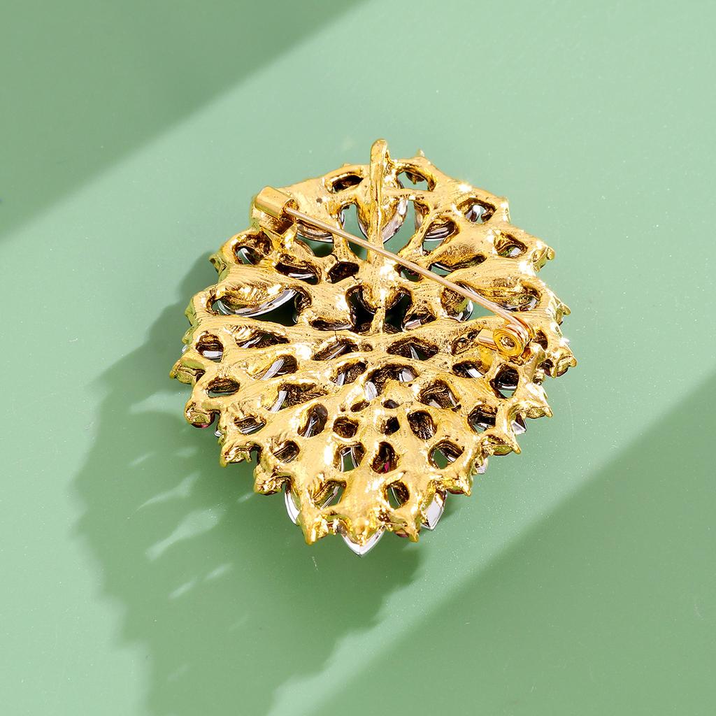 Fashion Rhinestone Crystal Flower Shape Brooches For Women Clothing Coat Jeweley Accessries Gifts