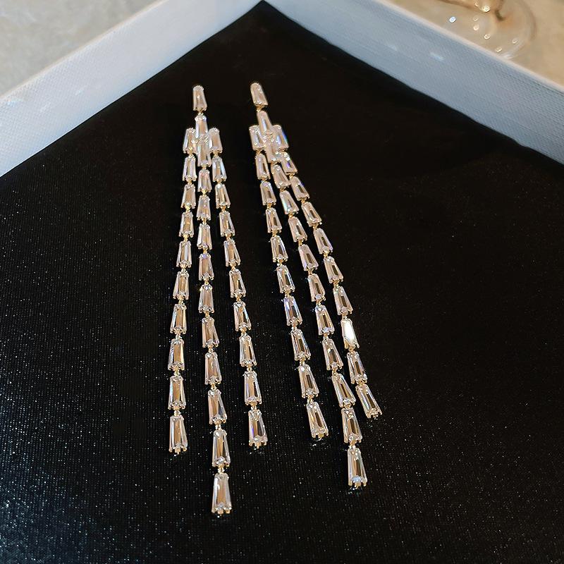 S925 Silbernadel Luxus Diamant Quaste Ohrstecker - Damenschmuck für Gesellschaftsdamen Hängeohrringe