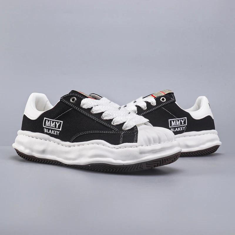 Leisure Sports Lace Up Real Leather Shoes and Canvas Shoes, Two Materials, Multiple Colors for Men and Women's Casual Shoes