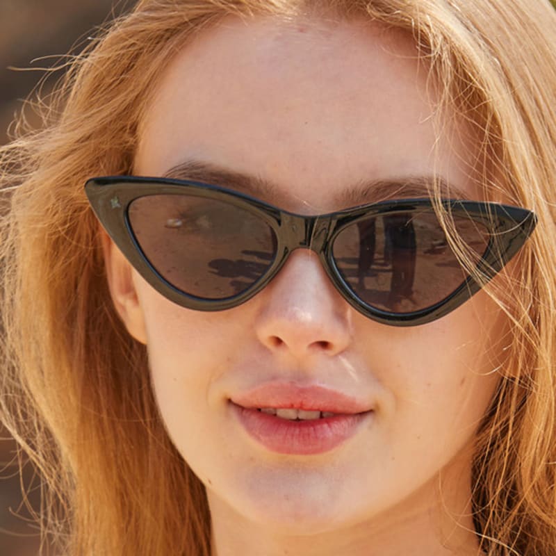 

KOLEAT WOMEN Layered Horn-Rimmed All-Black Cat UV Protection Sunglasses [TRAB] FREE