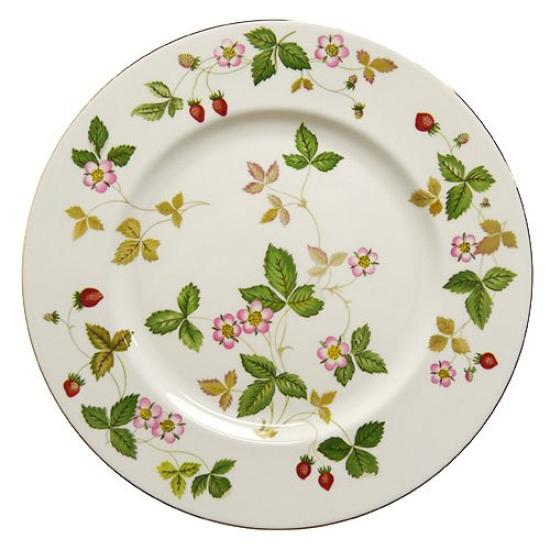 Wedgwood Wild Strawberry Plate 27cm