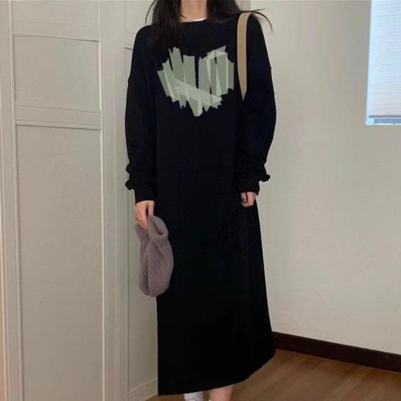 Women's Fashion Fall Winter Love Letter Print Long Sleeve O-Neck Loose Waistline Casual Dresses