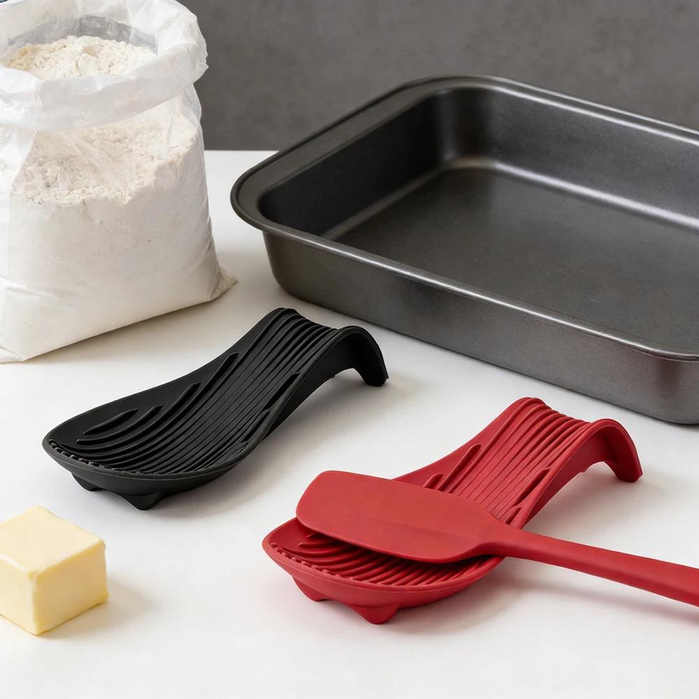 1 Stück Silikon Küchenutensilien-Tablett Küchenspatel Suppenlöffel Silikonlöffelhalter Haushalt Dicke Isolierte Silikonlöffelunterlage