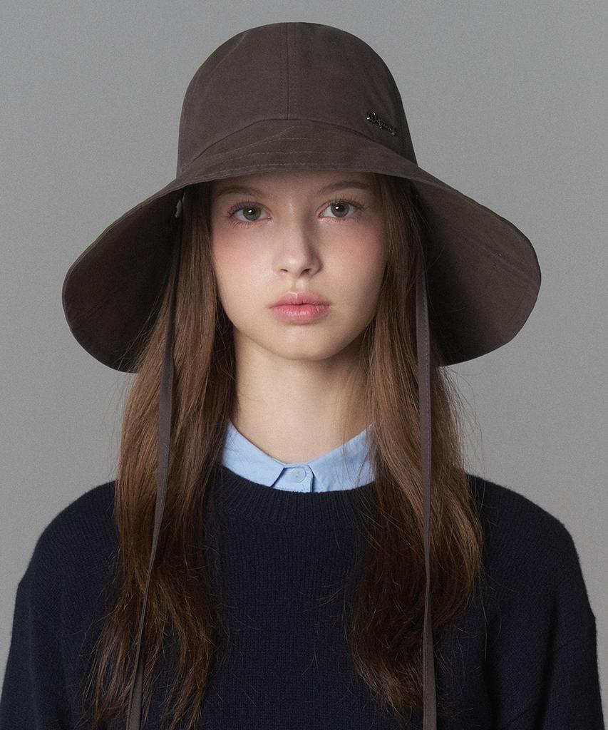 Hwaiteusaenjeu String Wide Bucket Hat Seville (5 Colors)