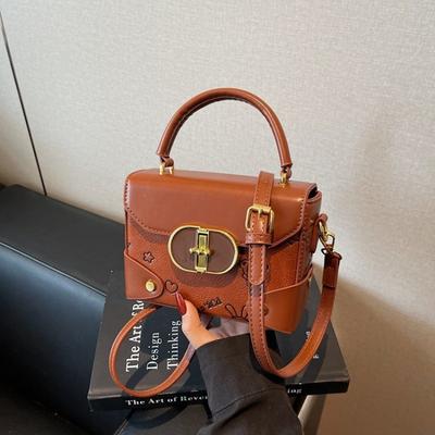 Retro Portable Small Square Bag Contrasting Color Messenger Bag Women's New Fashionable Versatile Commuter Shoulder Bag