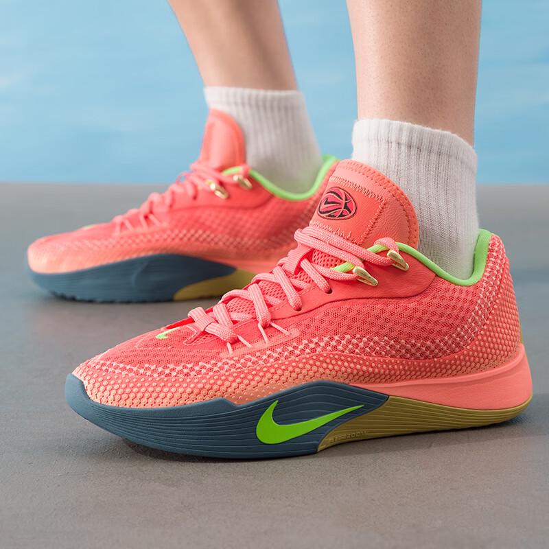 

Nike S.T.. Мужские баскетбольные кроссовки FLARE US 7