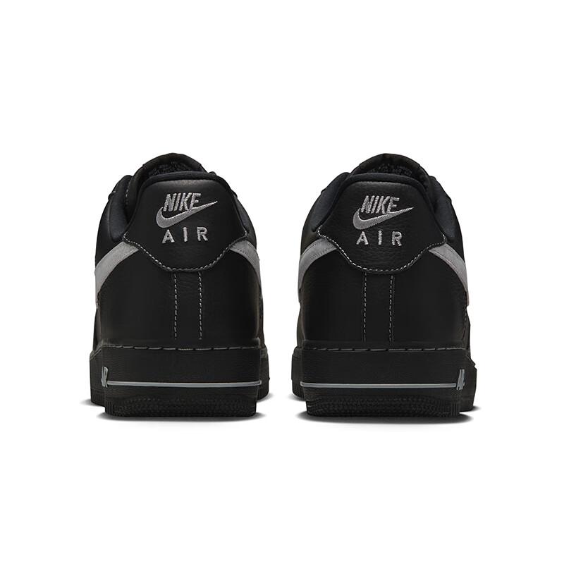 Nike Men's Air Force 1 '07 Shoes