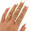 28Pcs Crystal Heart Decor Geometric Knuckle Rings Set for Women Fashion Hypoallergenic Finger Rings for Party Dating Wear