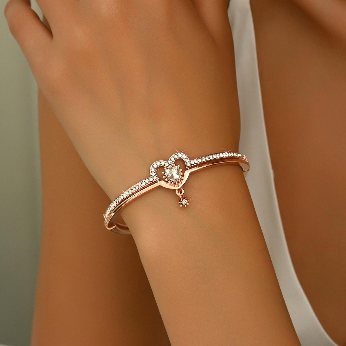 

1 шт., женский модный тренд, простая любовь, маленький кулон, браслет, дата, путешествие, банкет, вечеринка, праздничный наряд, подарок