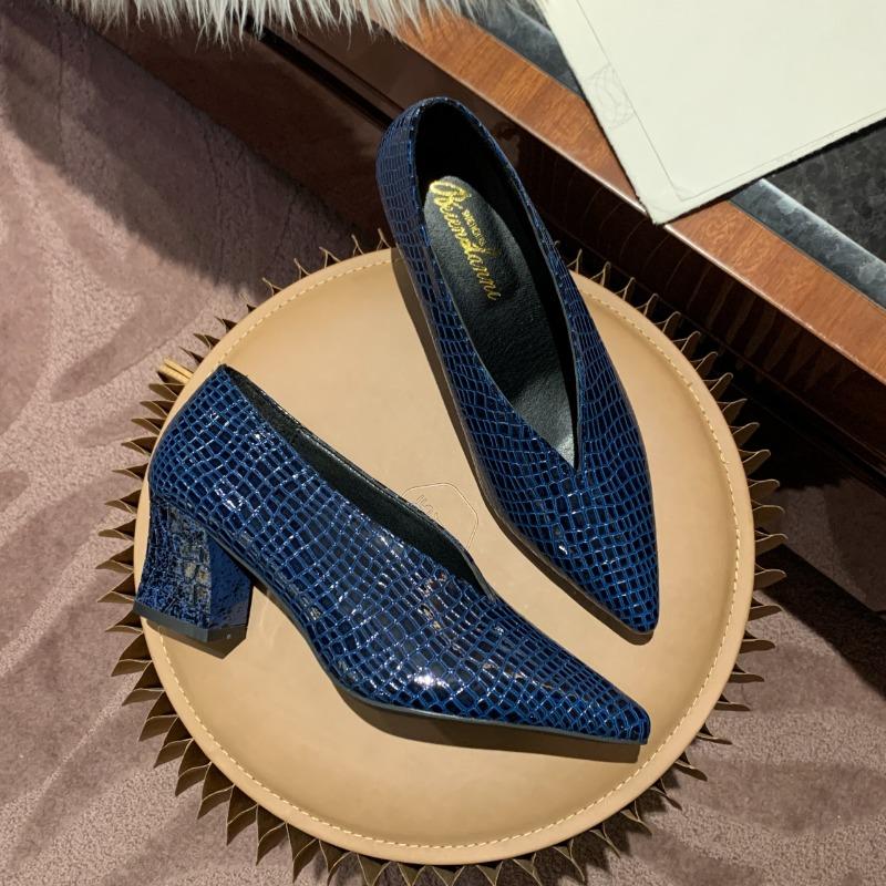 

Модные весенне-осенние туфли с острым носком и V-образным вырезом, лакированные короткие сапоги для женщин, тонкие высокие каблуки, ботильоны из змеиной кожи, толстые каблуки 34 синий