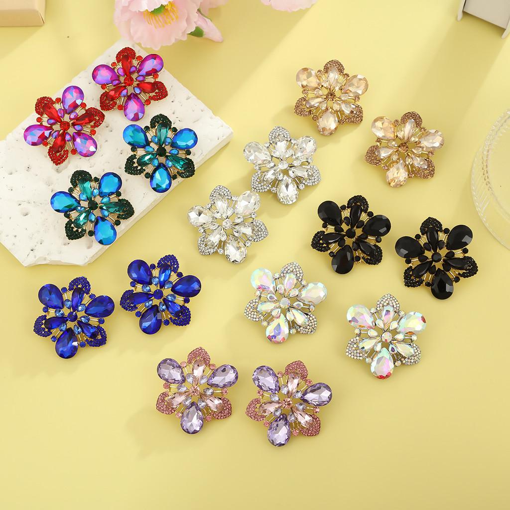 Minimalist Floral Drop Earrings With Geometric Alloy Design For Wedding And Party Wear