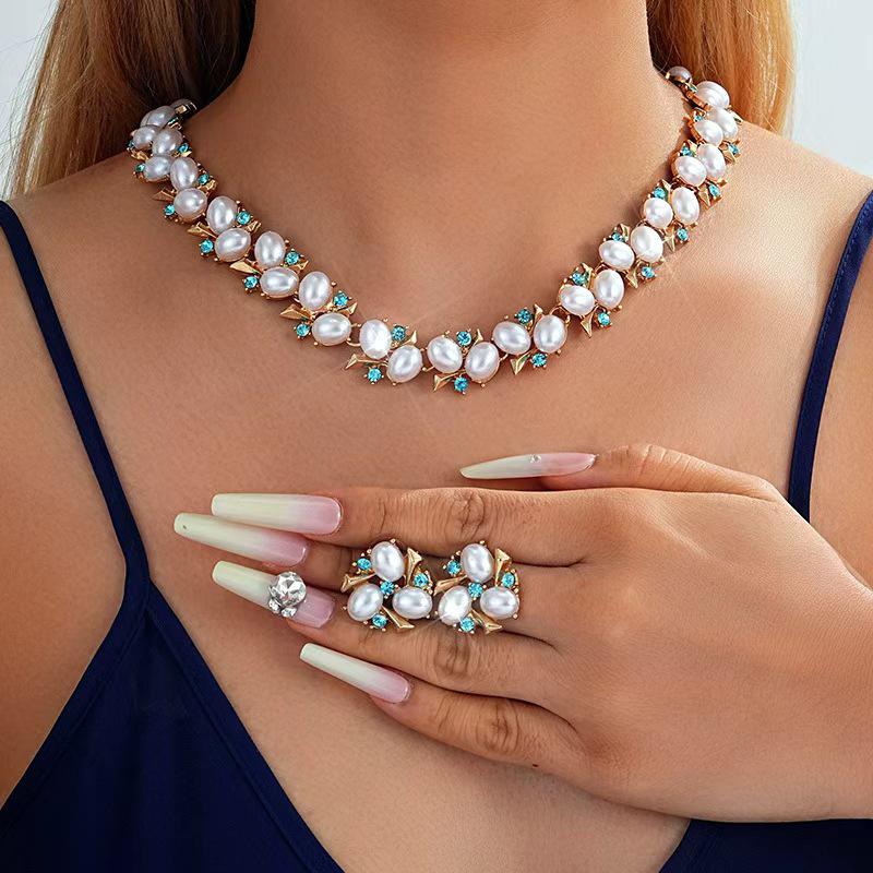 Retro Luxury Turquoise Pearl Necklace & Diamond Earrings Set for Women