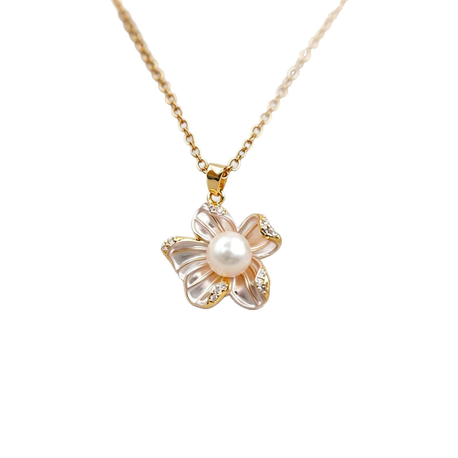 Yanbai Elegant Irregular Flower Pendant Necklace with Enamel and Faux Mother-of-Pearl