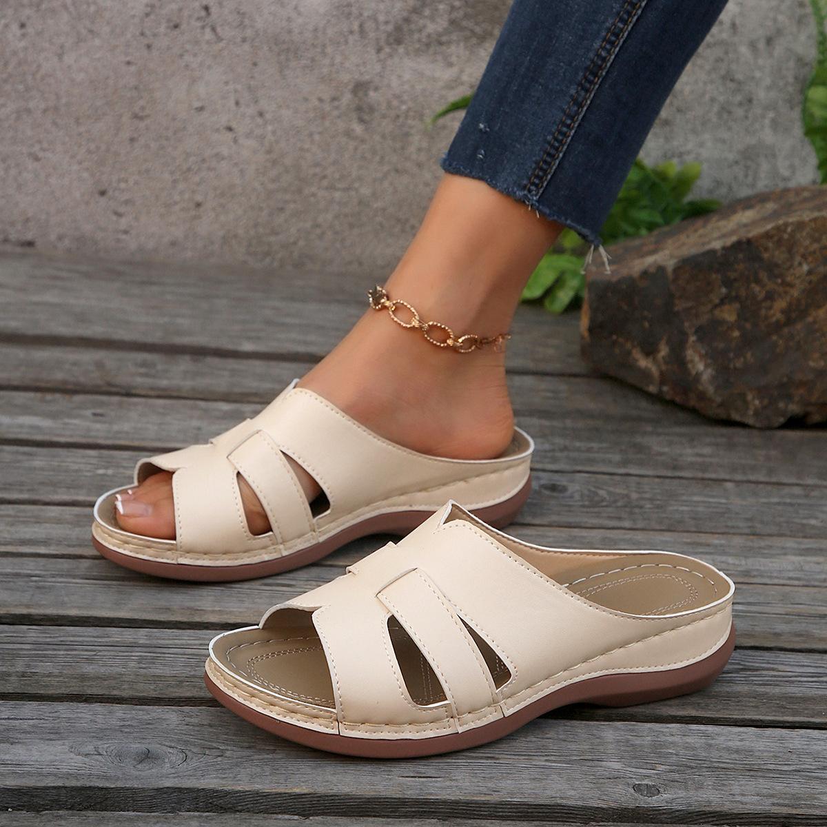 

2025 summer new large size platform slippers women s shoes foreign trade one-character fish mouth slippers wear beach shoes 36