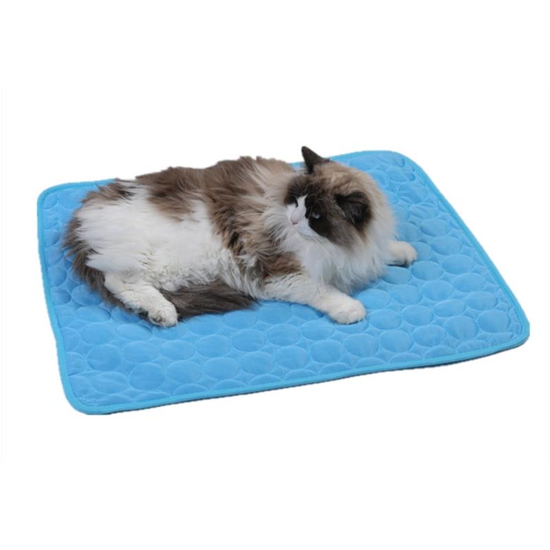 Cooling Mat for Dogs Pet Summer Sleeping Pads No Need to Freeze or Refrigerate Easy to Clean for Indoors Outdoors Use