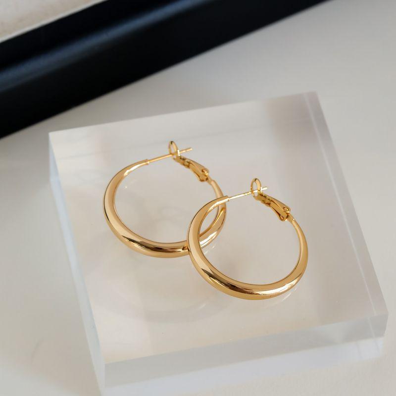 

Cold Style Fashion Metal Hoop Hipster Female Silver Needle Gold, 3cm Diameter