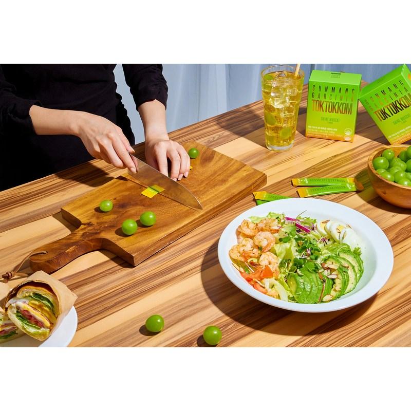 Envy Tok Tokkom Garcinia Shine Muscat Flavor 30p, 180g, 2 Pieces