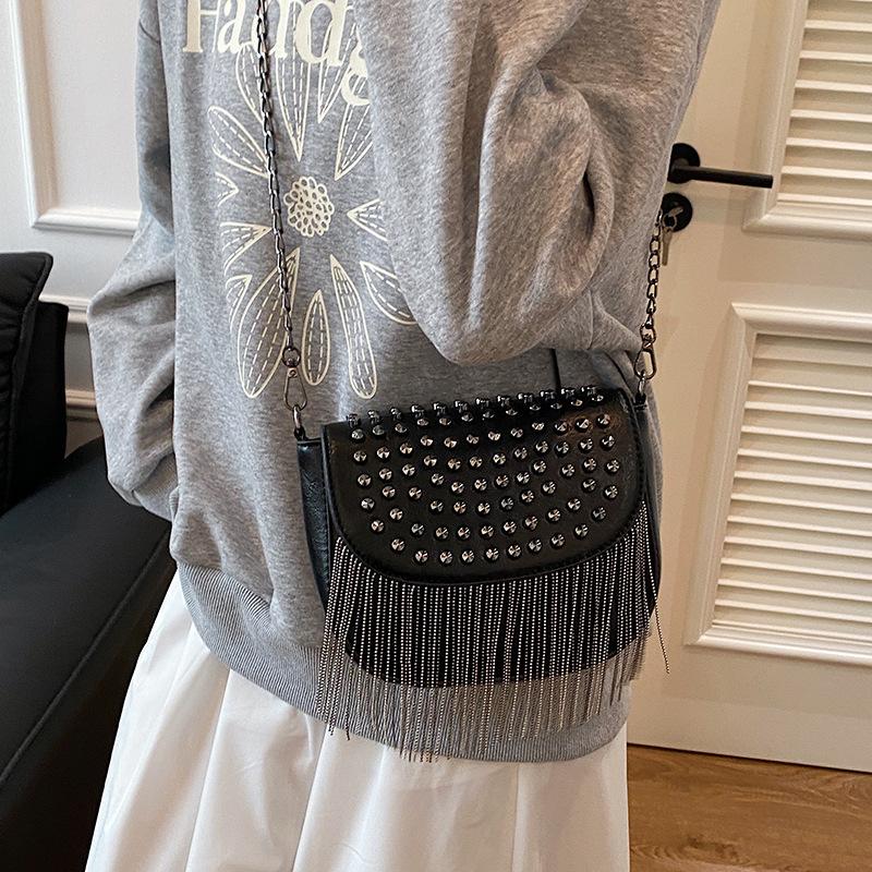 bags women's bag 2025 new korean version fashion tassel shoulder bag personality rivet trend versatile crossbody saddle bag