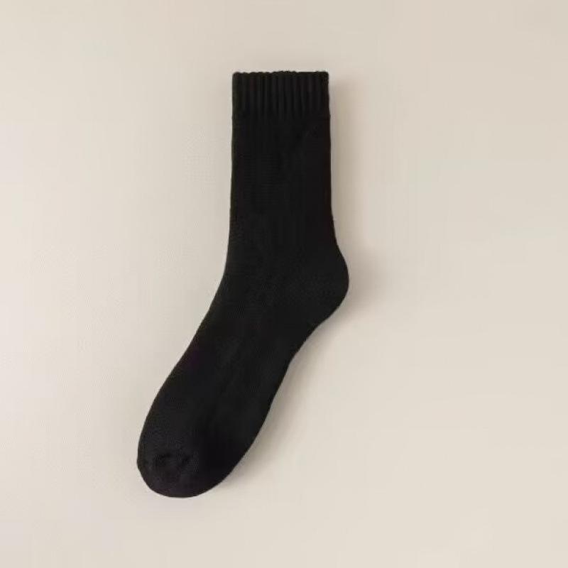 Men's Winter Plush Velvet Thickened Mid-Calf Socks - Extra Thick, Warm, Cold-Resistant Cotton.