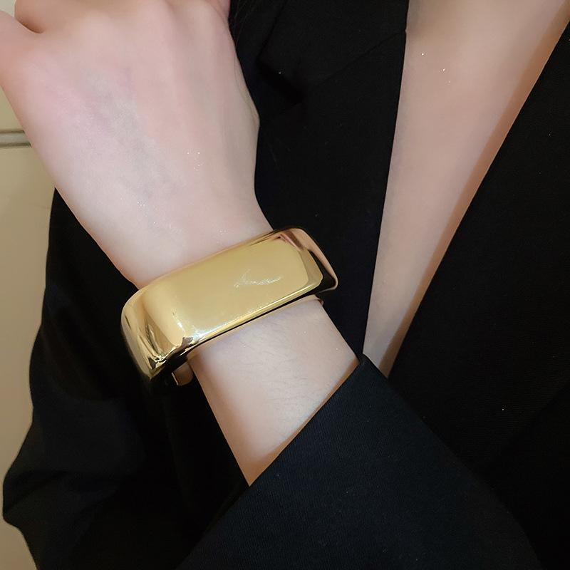 Punk Metal Bracelets For Women Men Geometric Cuff Bangles Personality Exaggerated Hand Jewelry