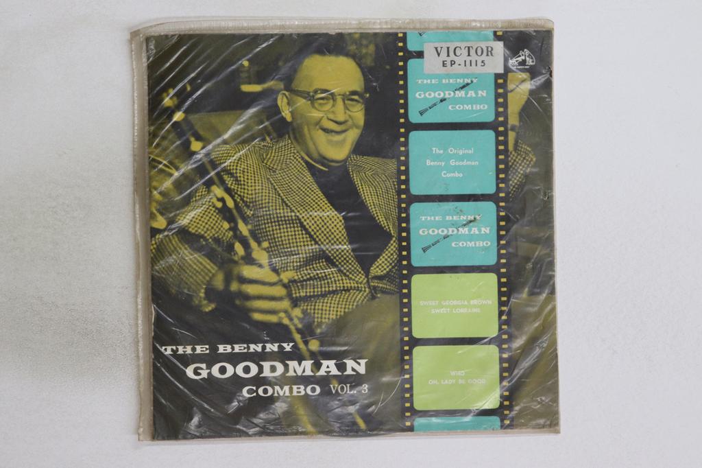 7inch Record BENNY GOODMAN - Benny Goodman Combo Vol 3 EP1115 VICTOR Japan Jazz Used