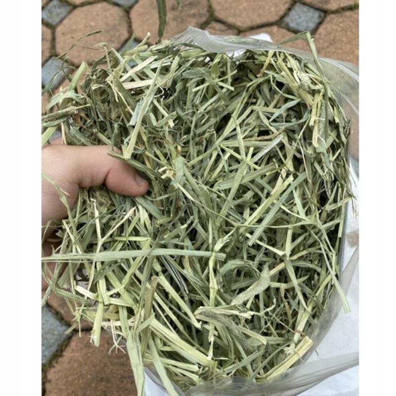 Natural Herbal Hay For Rabbits, Hamsters, Rodents 500G, Rustic, Fragrant