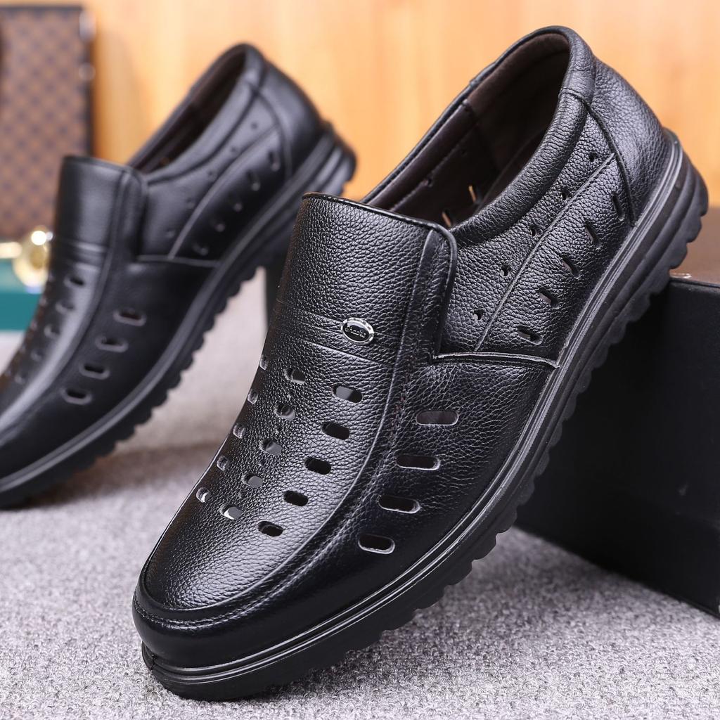 Sandals Men'S Leather Breathable Father Shoes Soft Sole Non-Slip Hollow Hole Shoes Thick Sole Wear-Resistant Cool Leather Shoes