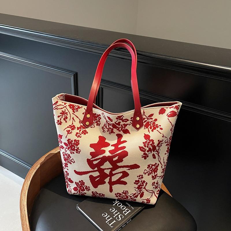 Tote bag women's new large-capacity portable shoulder bag festive red wedding bag