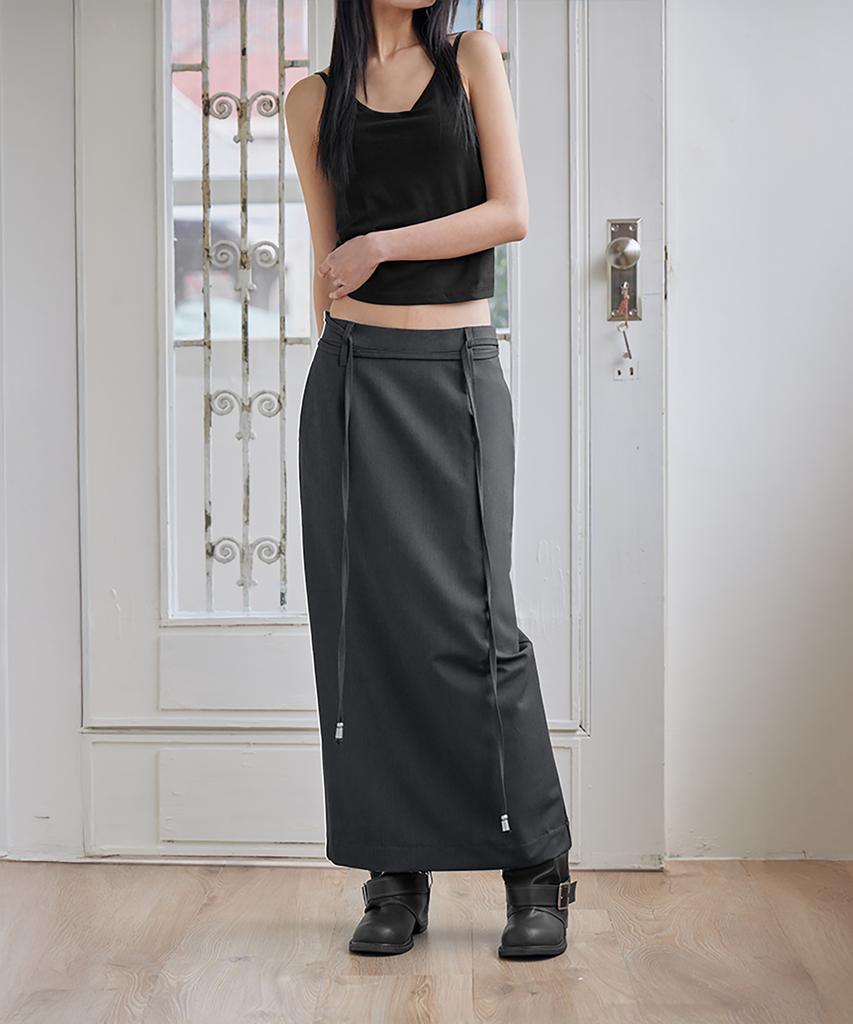 Leondeondada H-Line Strap Skirt, Charcoal