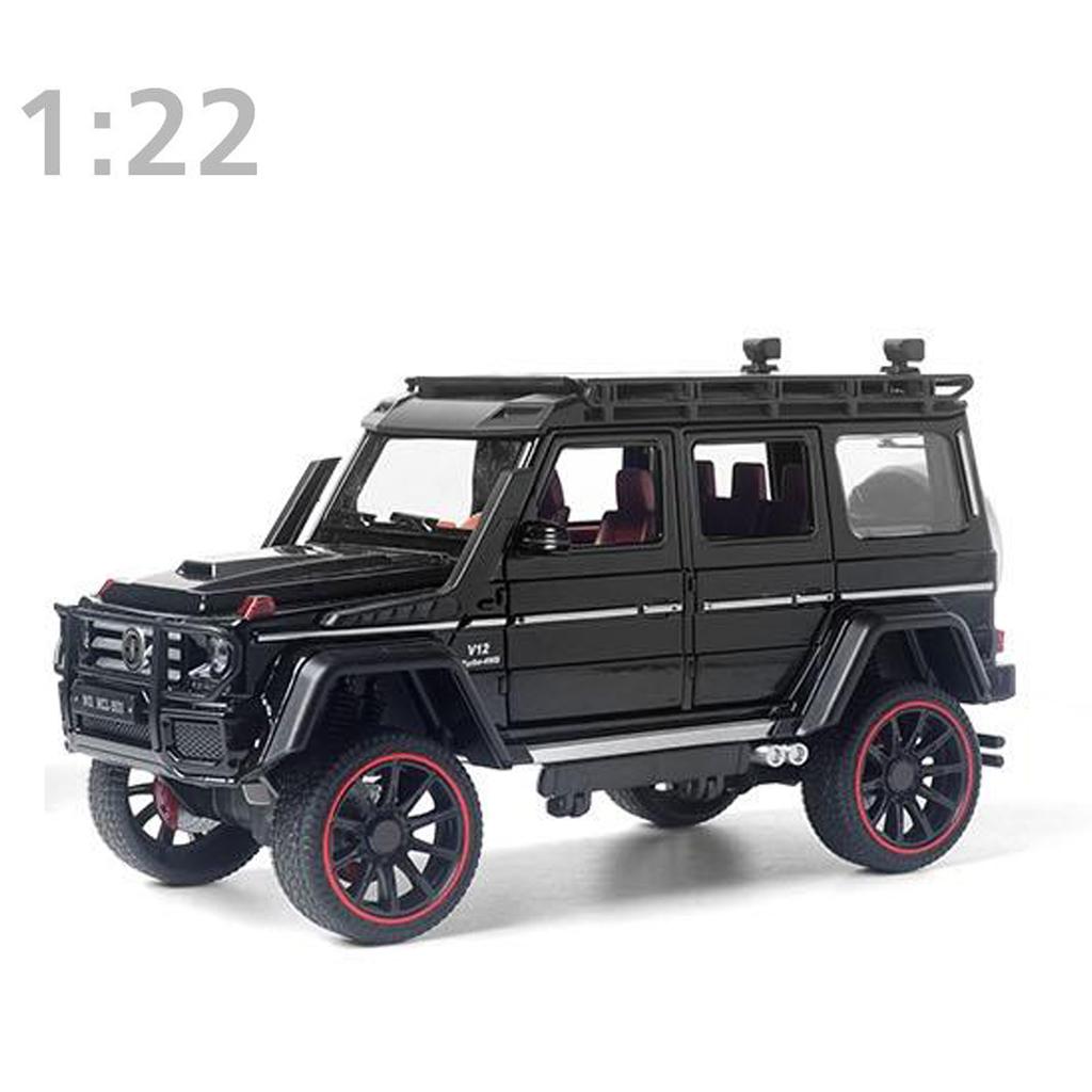 1:22 Alloy SUV Car Model Diecasts & Toy Metal Off-road Vehicles Model Doors Opened Sound and Light Collection Kid‘s Gift