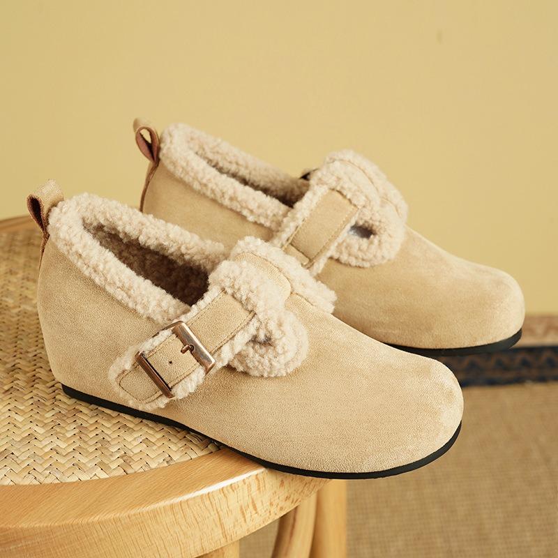 

Wear warm cotton shoes in autumn and winter outside, invisible inner height increase, plush snow fluffy shoes, slope heel suede women s shoes 40 абрикосовий