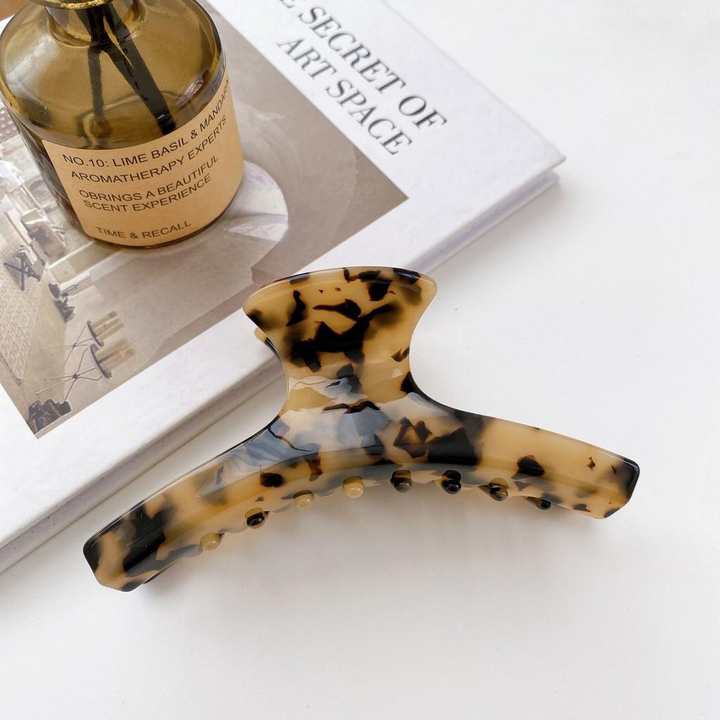 Fashionable Acetate Hair Claw Clip For Women With Trendy Large Size And Unique Colors