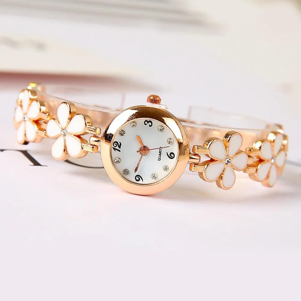 

Korean Version Small Dial Flower Bracelet Watch for Women Cute round Quartz Movement Compact Female Wristwatch