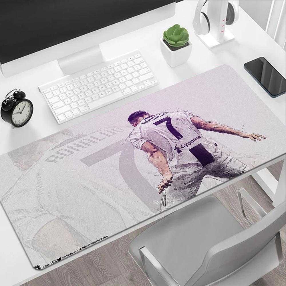Ronaldo Juventus Celebration Gaming Mouse Pad Gamer Mousepad Study Desk Mat Non-Slip Rubber Base Perfect for Office Laptop Gaming Setup