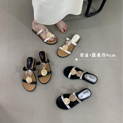 Zapatillas frescas de suela gruesa estilo hada bohemia francesa para mujer verano 2025 con falda chanclas de vacaciones de una tira