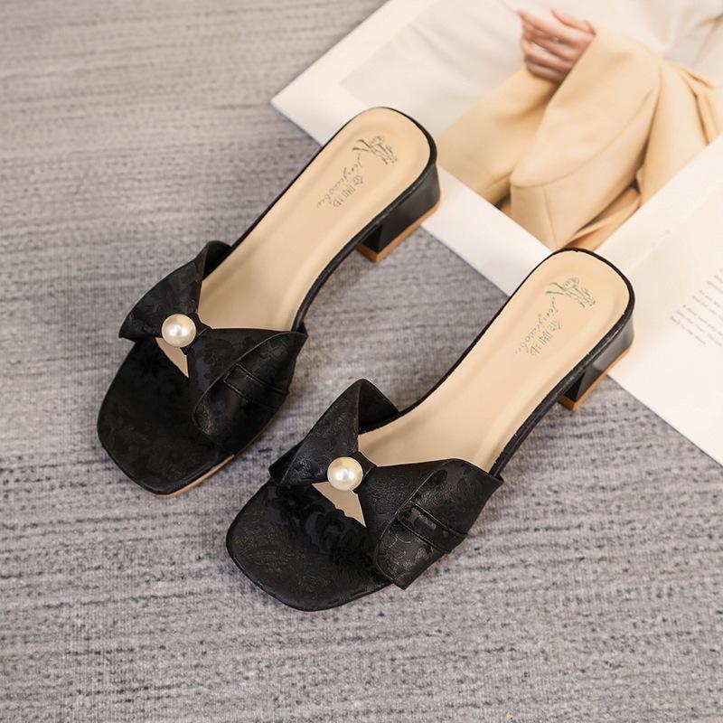 French Square Head Sandals Women's 2025 New Fashion National Style Medium Heel Thick Heel Half Drag Bow One Word Drag Outside Wear