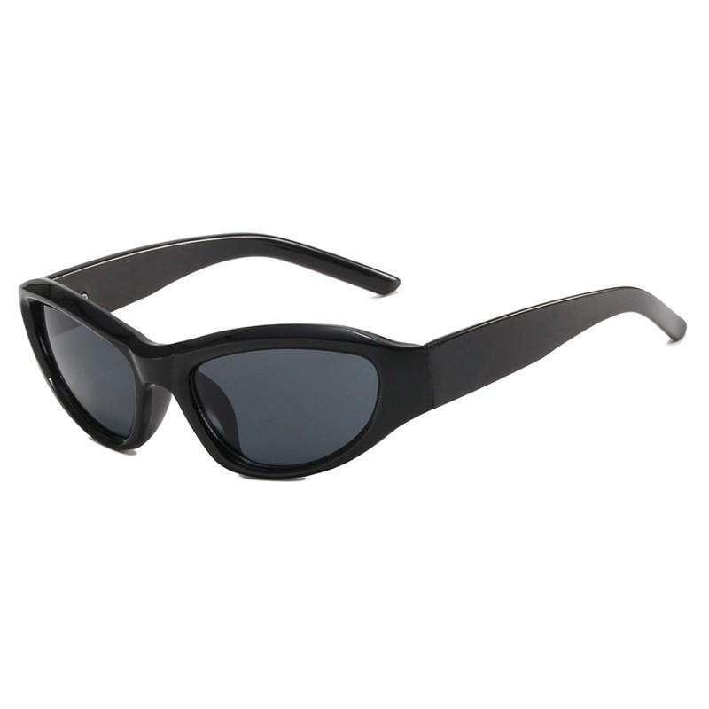 Retro Glasses, Fashionable Sunglasses, And Accessories For Wearing And Taking Photos