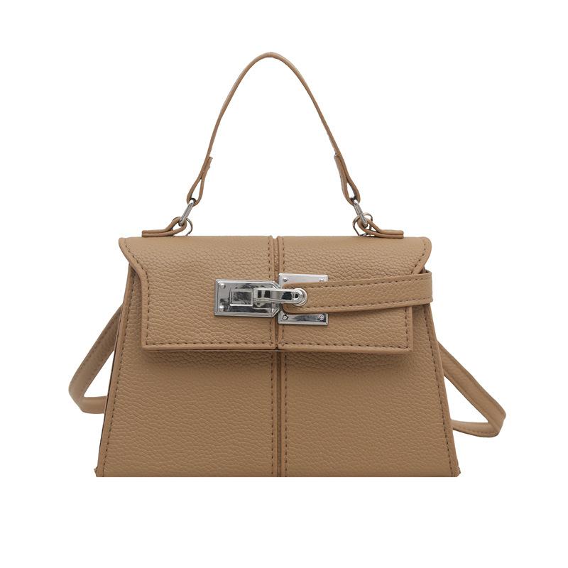 Niche design shoulder bag women's 2025 new simple handbag premium texture messenger bag