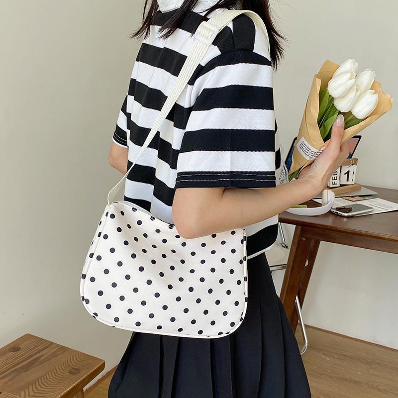 

Сумка большой вместимости. Женская сумка. Новинка весны 2023 года. Универсальная большая сумка на одно плечо High Sense.