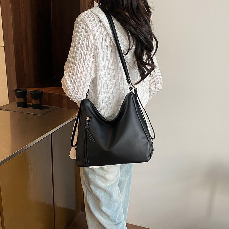 College style large capacity armpit bag 2025 new fashion versatile single shoulder oblique span women's bag casual retro backpack