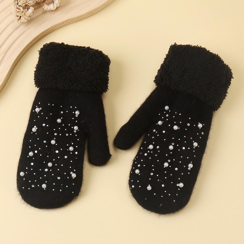 Personalized Cute Girl's Heart Lamb Velvet Beaded Gloves All Inclusive Winter Gloves Thickened Warm Couple Gloves