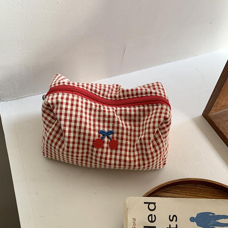 Red Cherry Plaid Makeup Bag Large Capacity Travel Cosmetic Organizer Case for Women Girl Portable Pouch Card Coin Purse Case